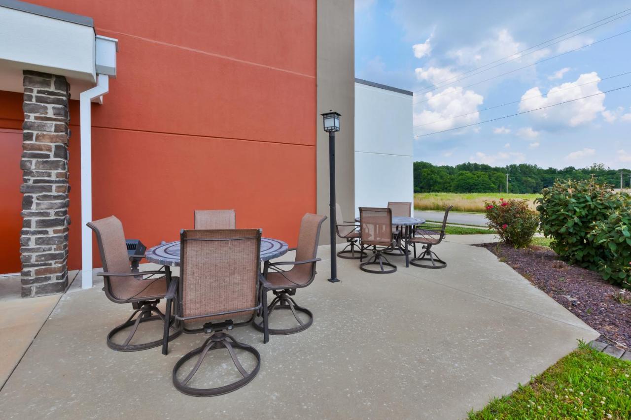 Holiday Inn Express & Suites - Effingham By Ihg מראה חיצוני תמונה