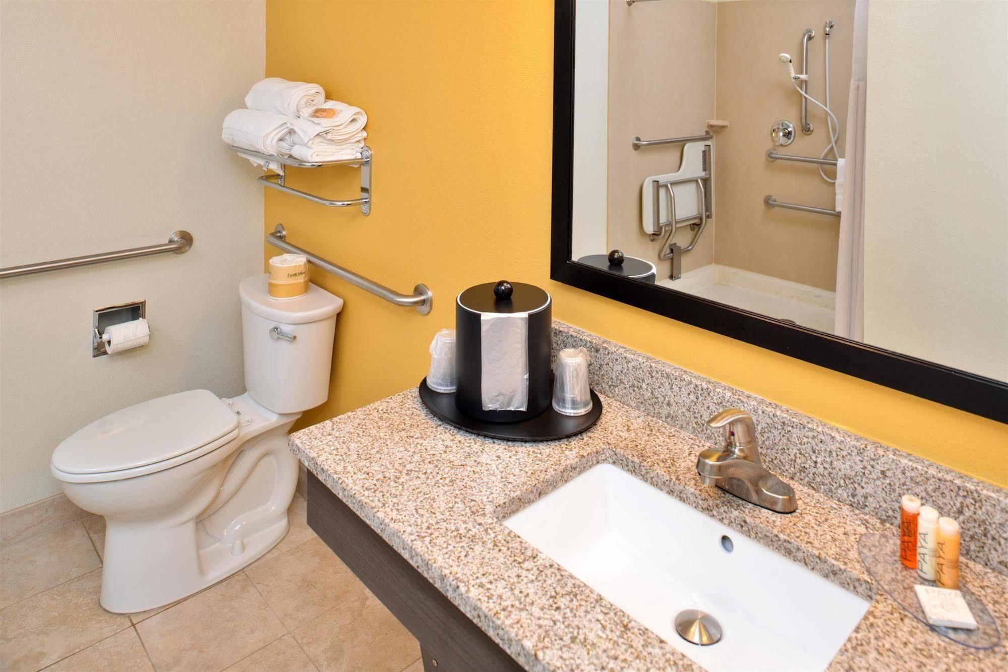 Holiday Inn Express & Suites - Effingham By Ihg מראה חיצוני תמונה
